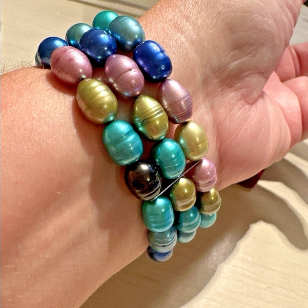 Colorful Honora 3 row pearl bracelet